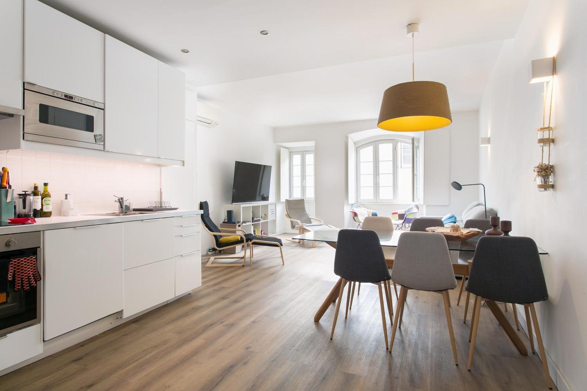 Cozy Apartment In Amazing Location! Lisbon Exterior photo